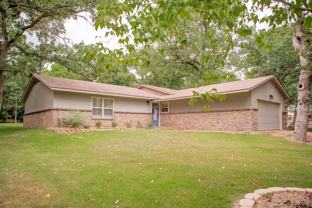 406 Hideaway Ln E - Photo 1 of 1