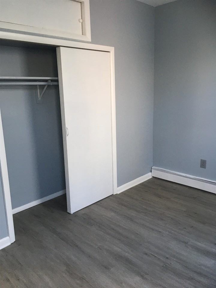 375 Kennedy Blvd #1 - Photo 5 of 10