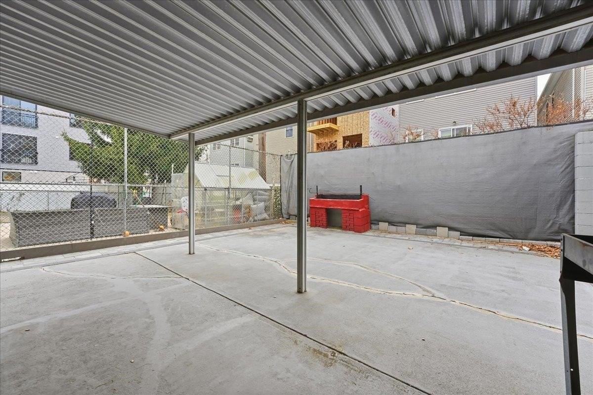 15 Bleecker St #1 - Photo 4 of 24