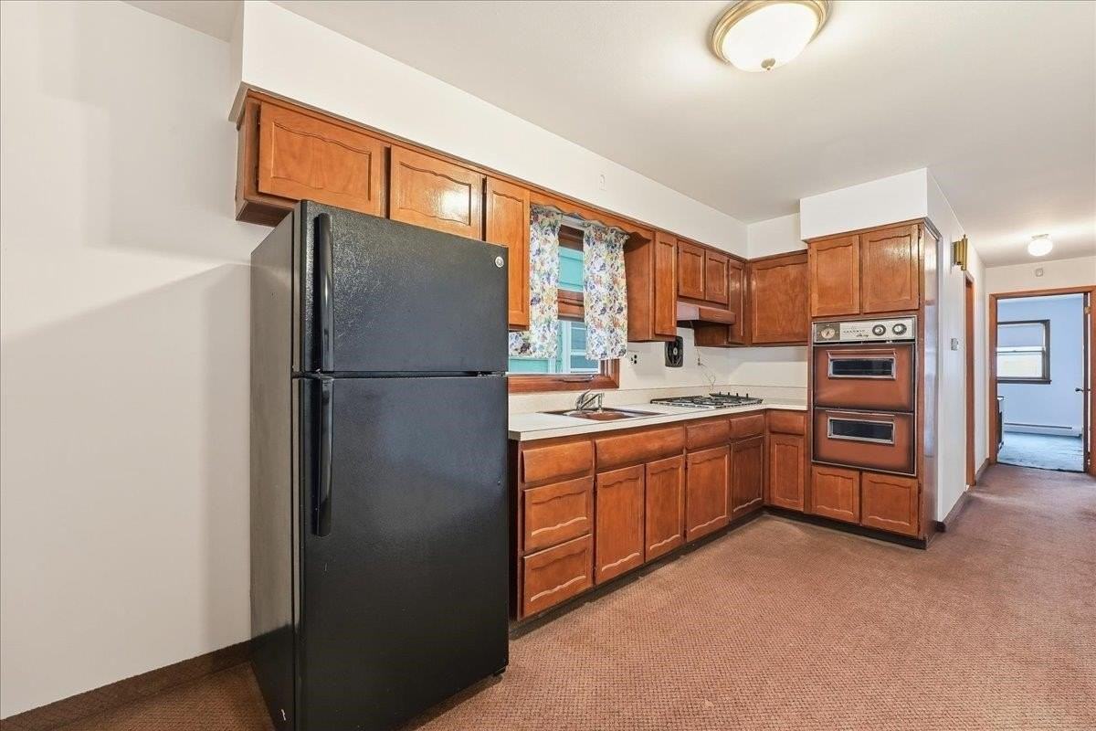 15 Bleecker St #1 - Photo 6 of 24