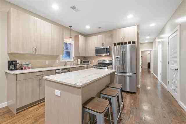 48 W 18th St #2 - Photo 2 of 13