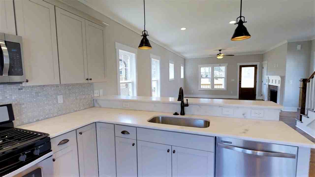 209 Springwood Way - Photo 4 of 12