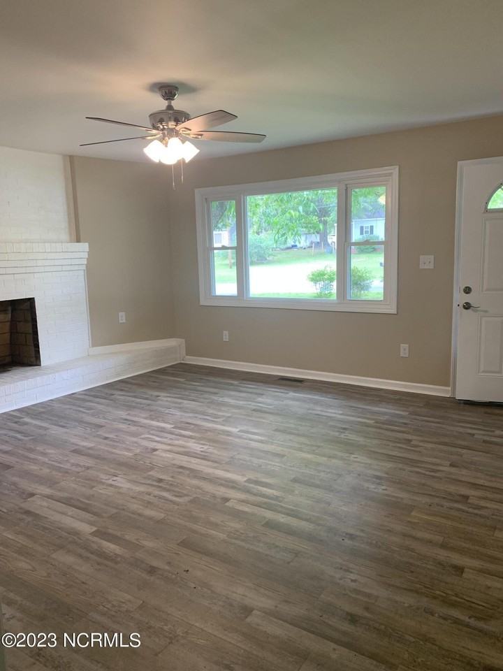 716 Richmond Rd - Photo 4 of 14