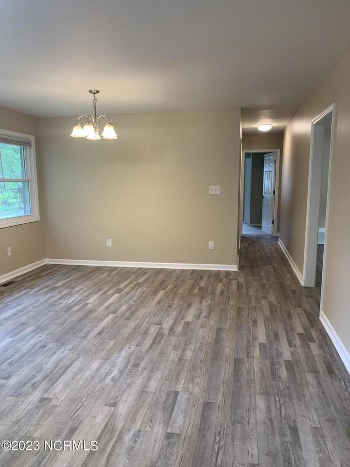 716 Richmond Rd - Photo 7 of 14