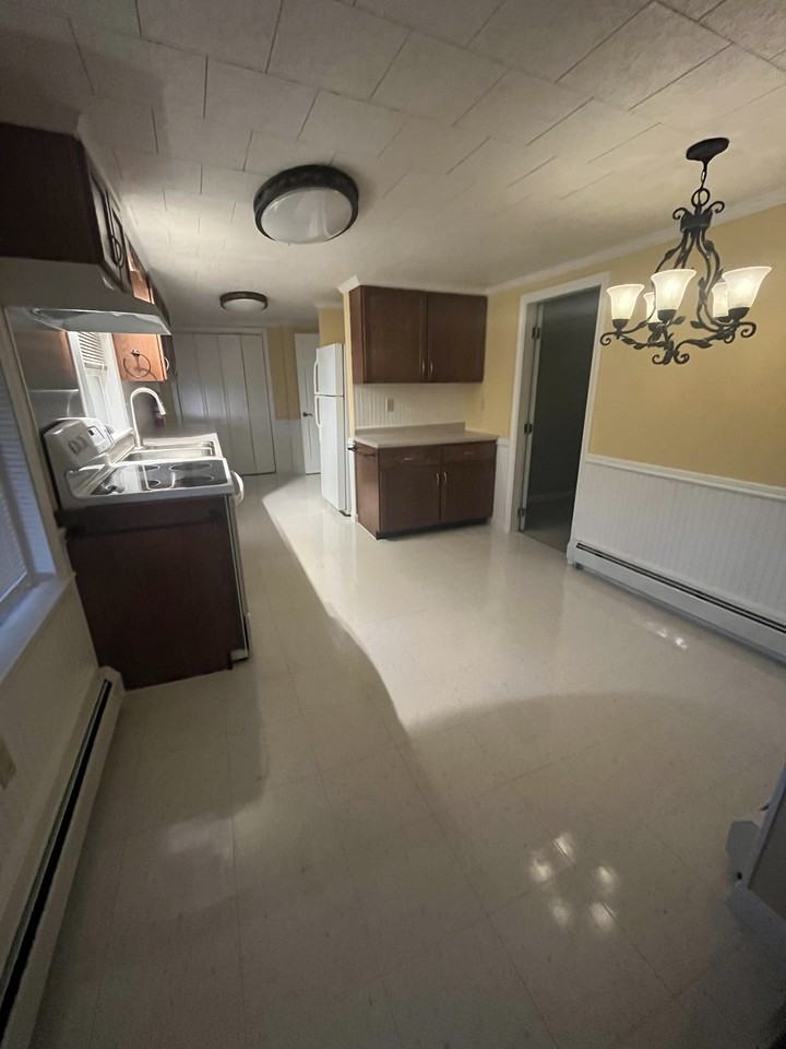 27 Maple St #2 - Photo 3 of 15