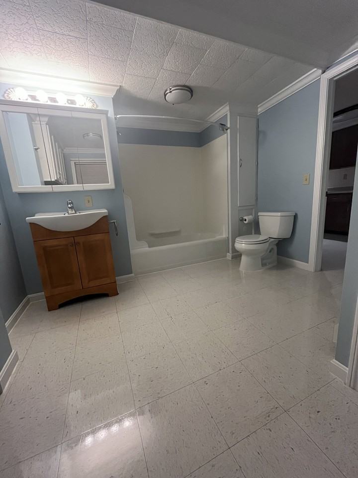 27 Maple St #2 - Photo 6 of 15