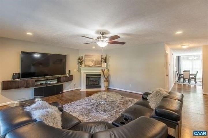 15 Collinswood Way - Photo 4 of 16