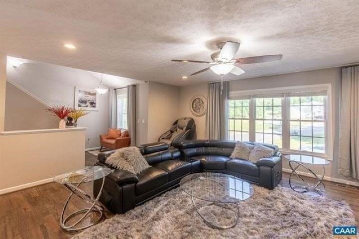 15 Collinswood Way - Photo 6 of 16