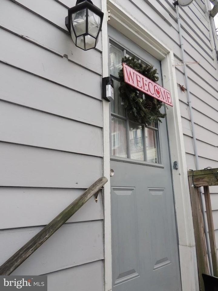 17 S Walnut St - Photo 2 of 26