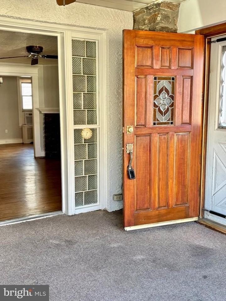 7242 Brent Rd - Photo 2 of 14