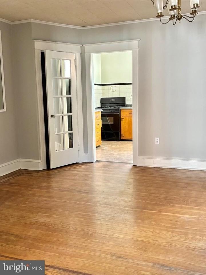 7242 Brent Rd - Photo 6 of 14