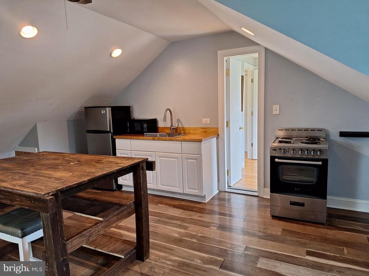 9078 NW BARN APT. KNOLL RUN - Photo 4 of 20