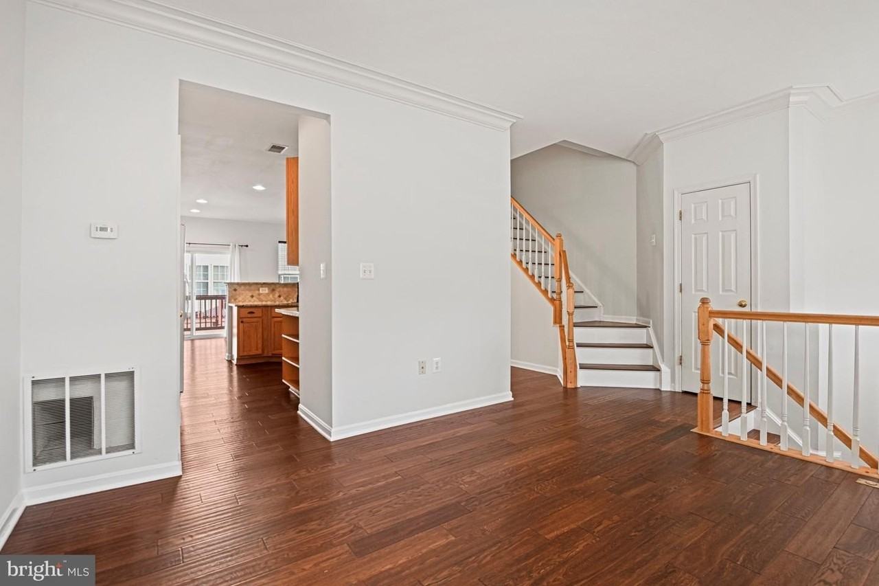 46223 Wales Ter - Photo 5 of 42