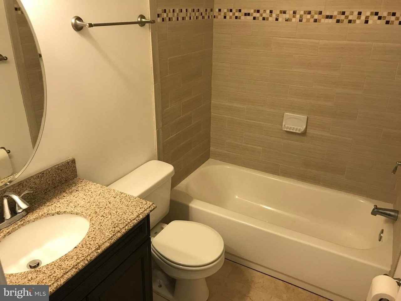 8444 Georgian Ct - Photo 4 of 19