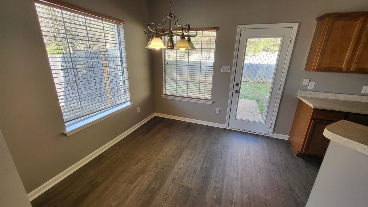 9120 Karen Mill Cv - Photo 4 of 17