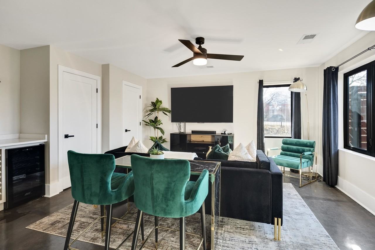 400 E Pontotoc Ave - Photo 4 of 23