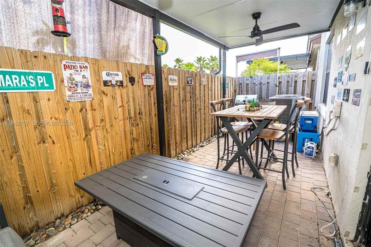 10118 Sw 231st Ln #0 - Photo 6 of 16