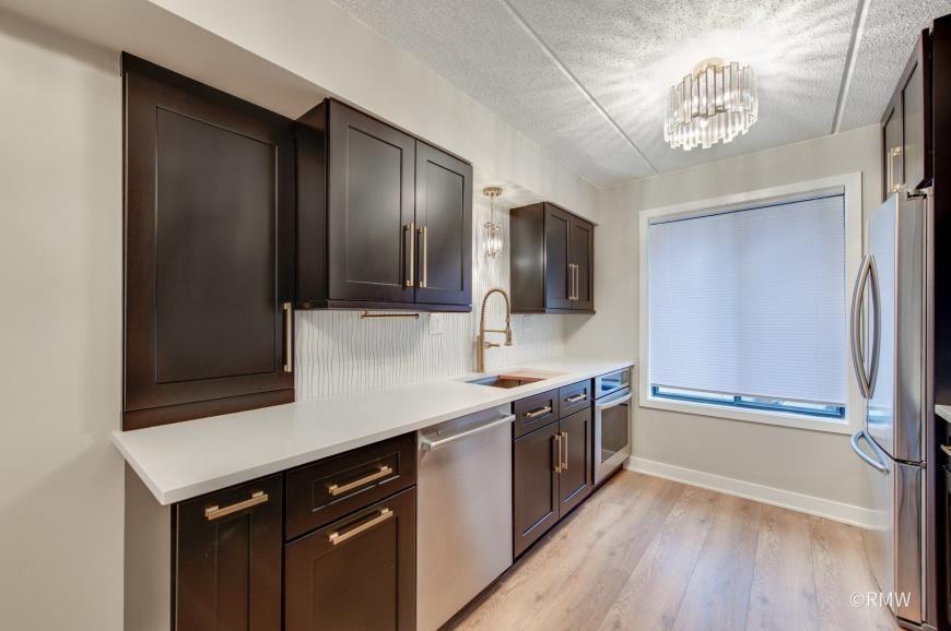 724 N Briar Hill Ln - Photo 4 of 10