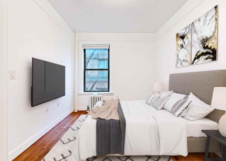 561 W 140th St - Photo 3 of 7