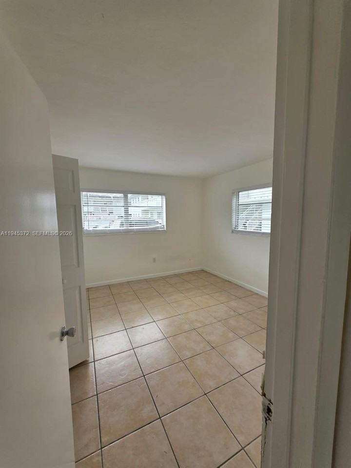 7680 Sw 82nd St #H119 - Photo 7 of 21