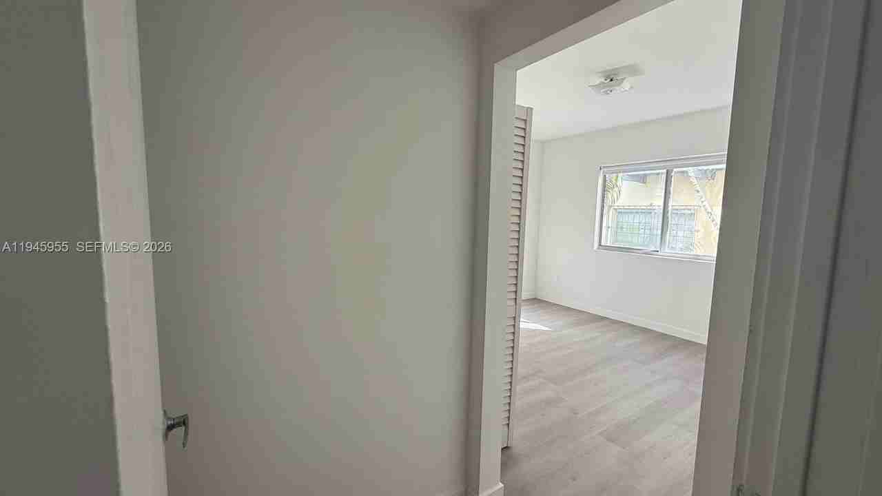 820 15th St #103 - Photo 6 of 16