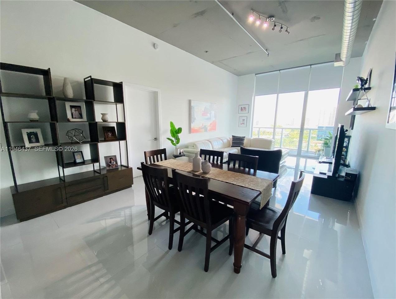 3029 Ne 188th St #1014 - Photo 5 of 28