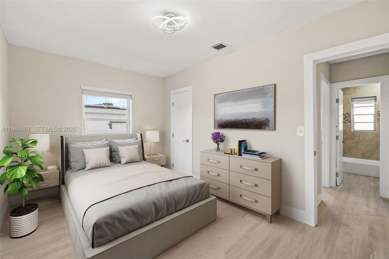 14760 Fillmore St - Photo 7 of 15