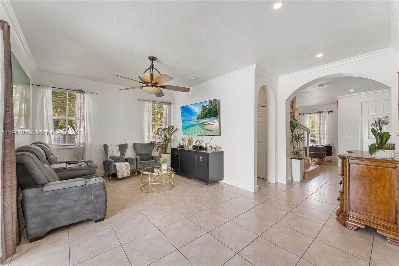 20032 Sw 128th Ct #0 - Photo 7 of 28