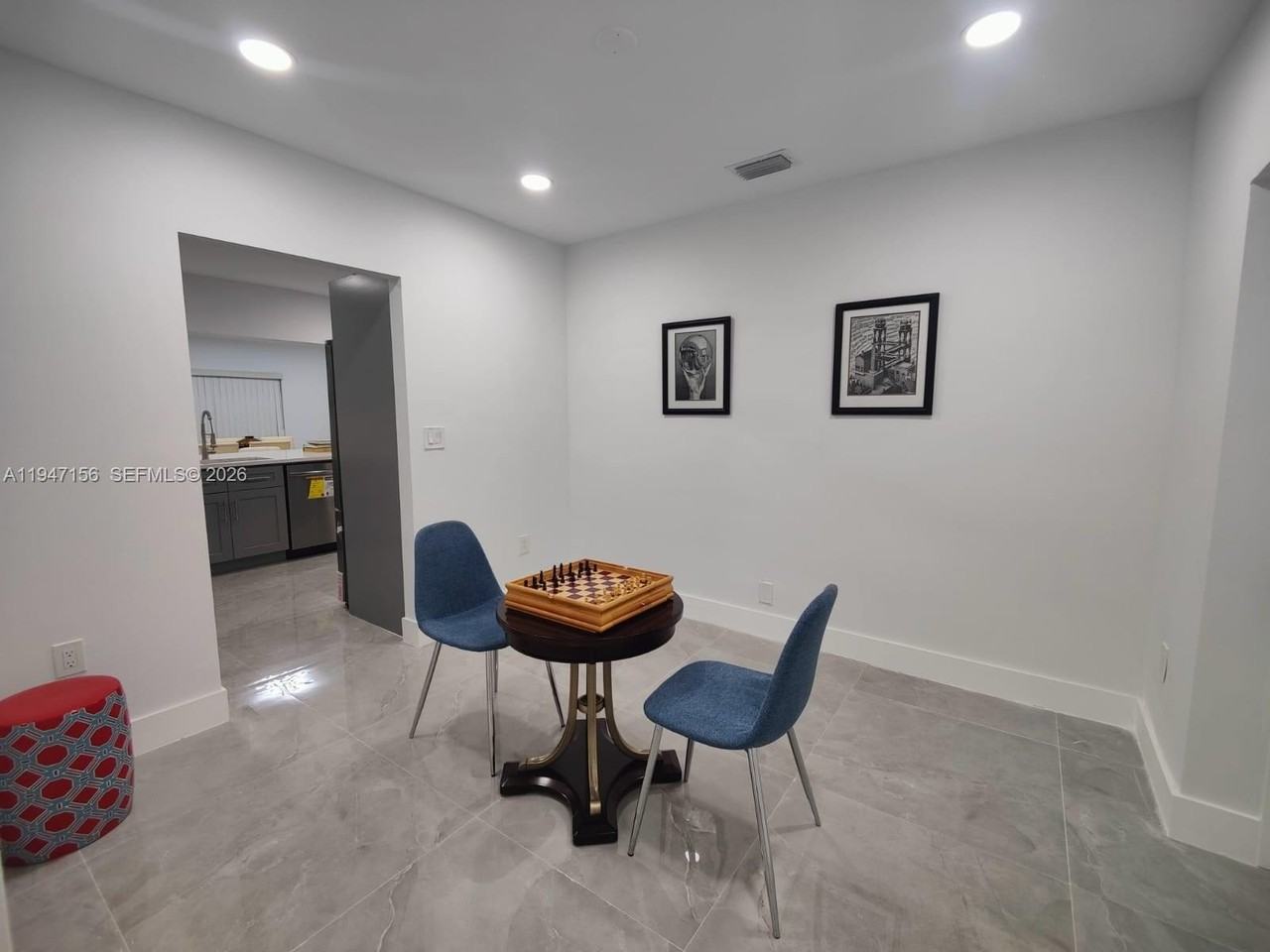 5109 Banyan Ln - Photo 5 of 33