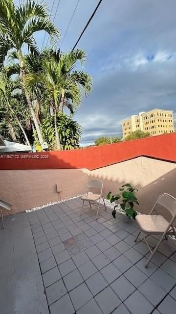 2346 W 68th St #5-1 - Photo 4 of 16