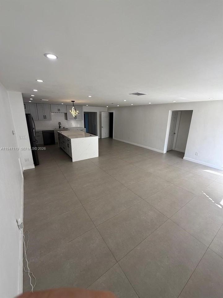 6891 Scott St #NA - Photo 3 of 28