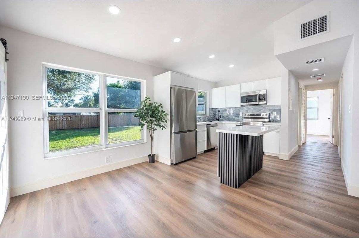 1108 Sw 22nd Ter #0 - Photo 4 of 5