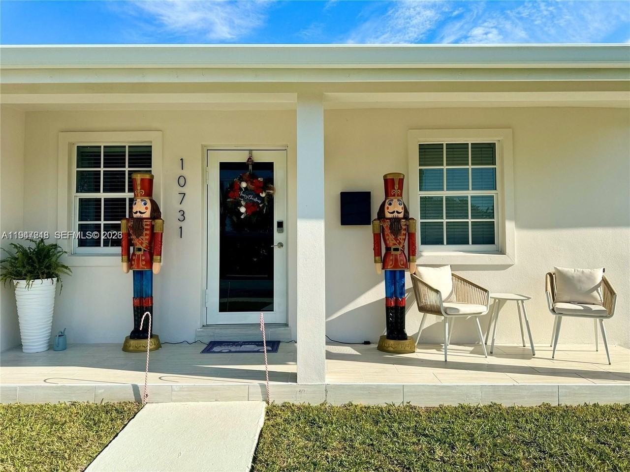 10731 Sw 51st Dr - Photo 2 of 35