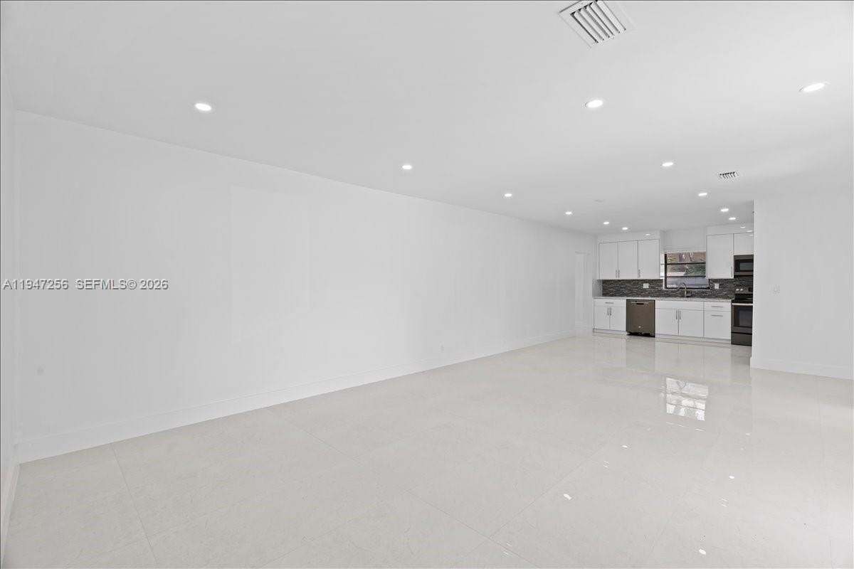 10351 Sw 164th St - Photo 6 of 20