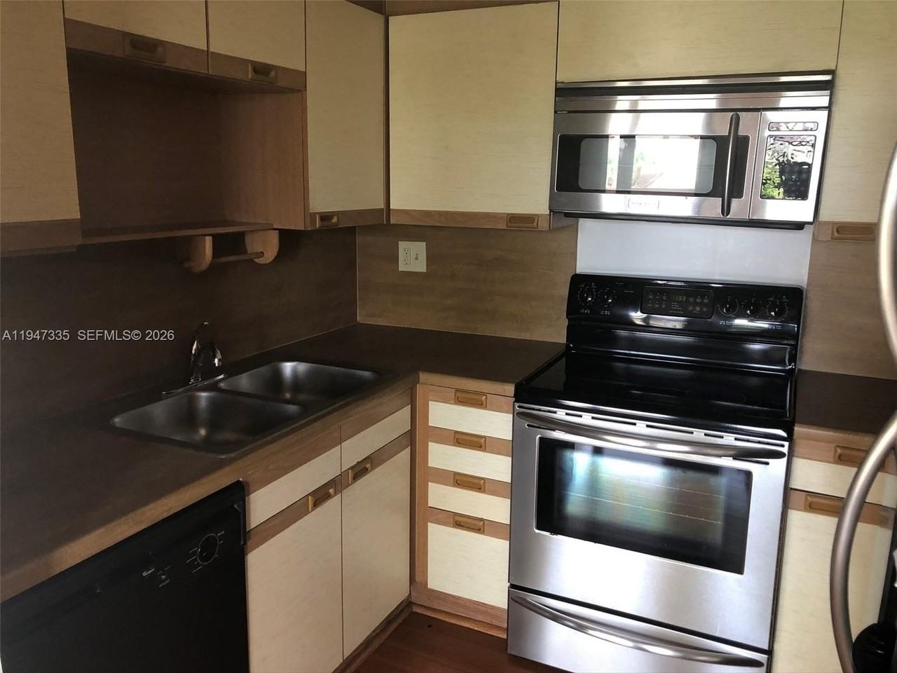 8850 Sw 123rd Ct #H410 - Photo 2 of 32