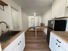 featured image of 1725 Hayes St #4