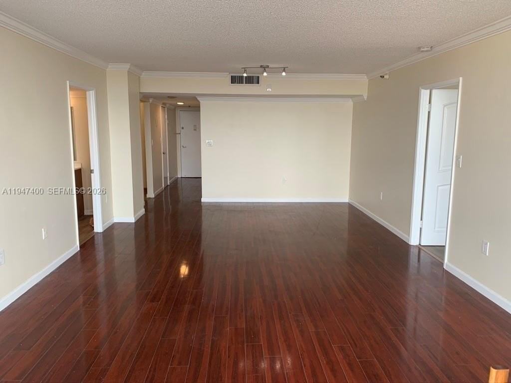 20505 E Country Club Dr #1631 - Photo 5 of 21