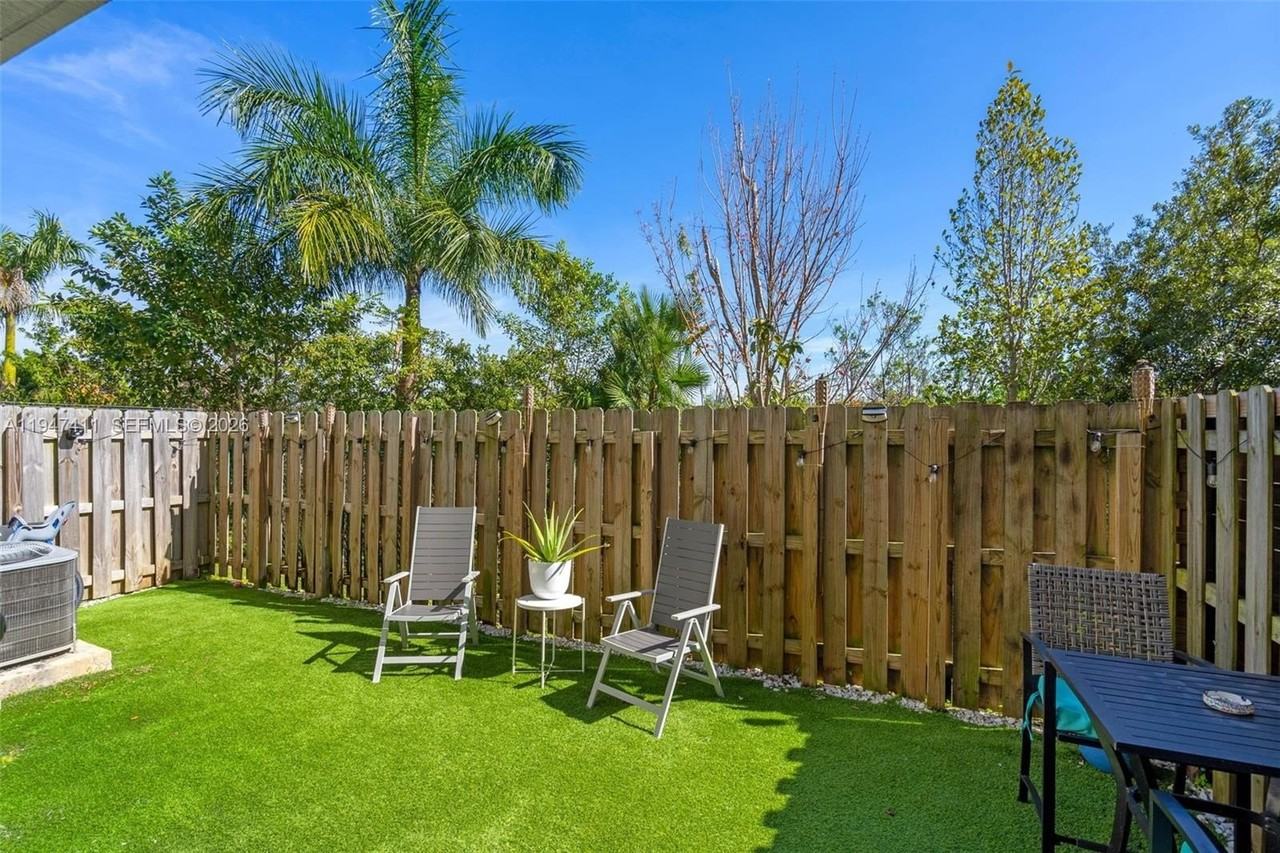 8015 Nw 104th Ave #3 - Photo 5 of 32