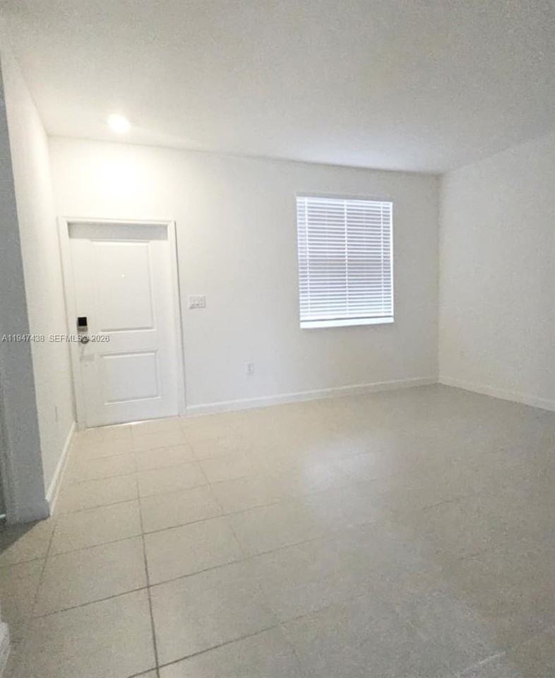 2437 Nw 119th Ter - Photo 2 of 20