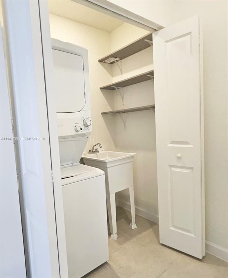 2437 Nw 119th Ter - Photo 6 of 20