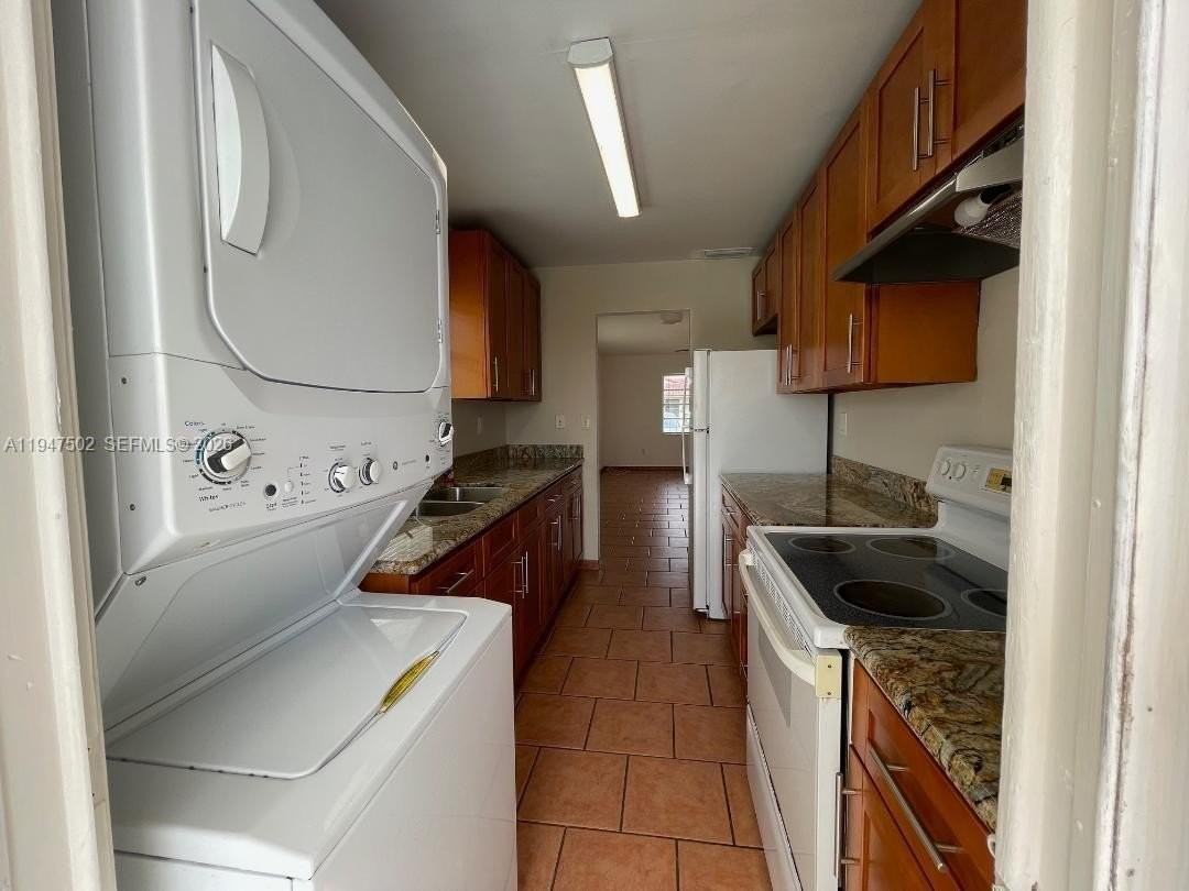 10104 Sw 20th St - Photo 2 of 9