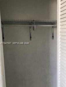 320 Nw 2nd Ave #2 - Photo 4 of 6