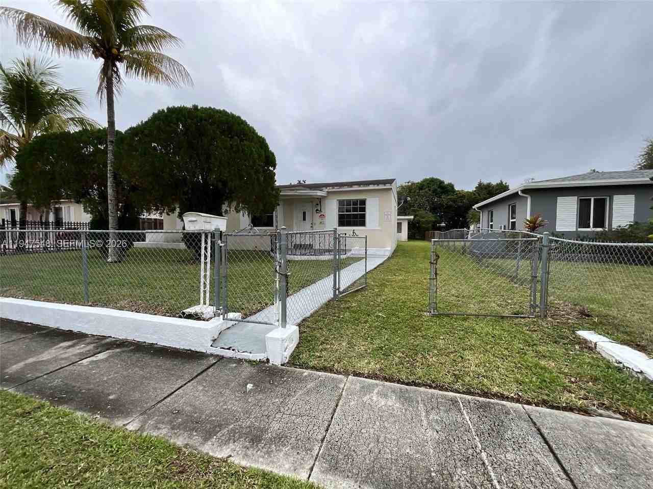 1240 Ne 143rd St - Photo 2 of 20