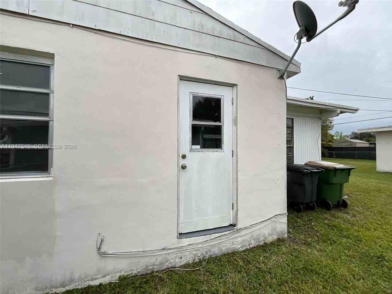 1240 Ne 143rd St - Photo 4 of 20