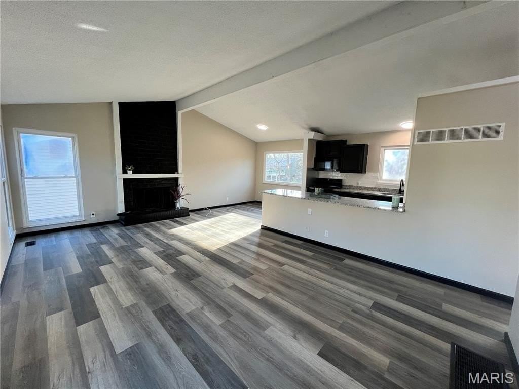 11 Cognac Dr - Photo 4 of 39