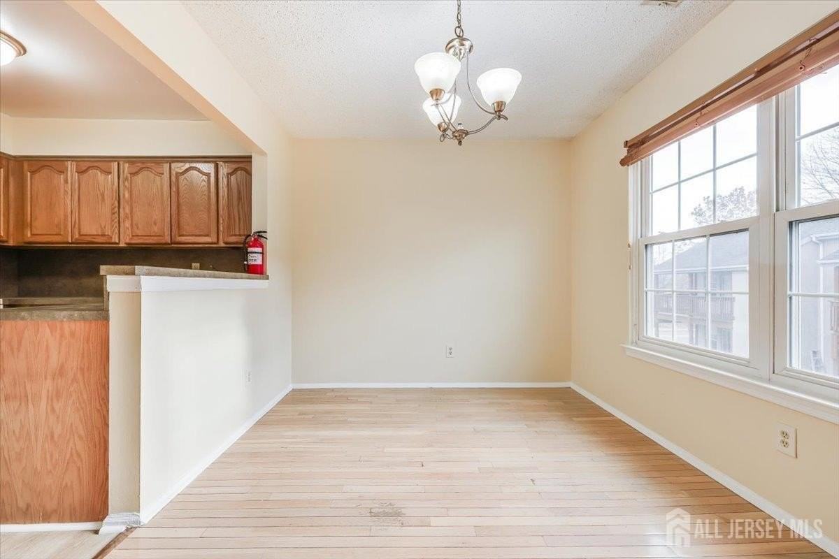 54 Tanglewood Ct - Photo 5 of 27