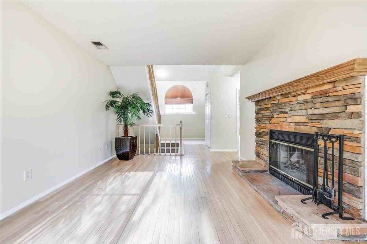 54 Tanglewood Ct - Photo 7 of 27