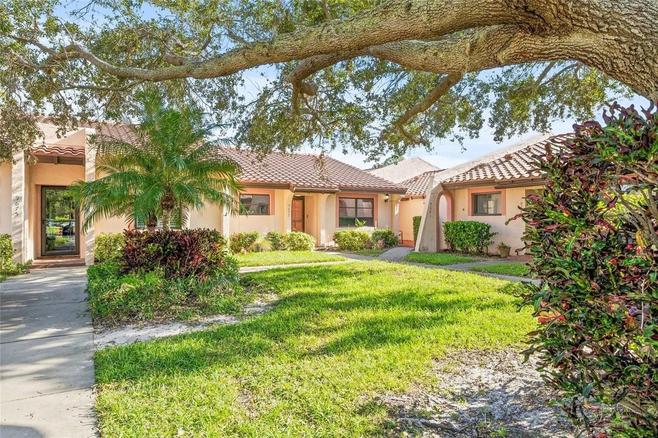 9677 86th Ave - Photo 2 of 36