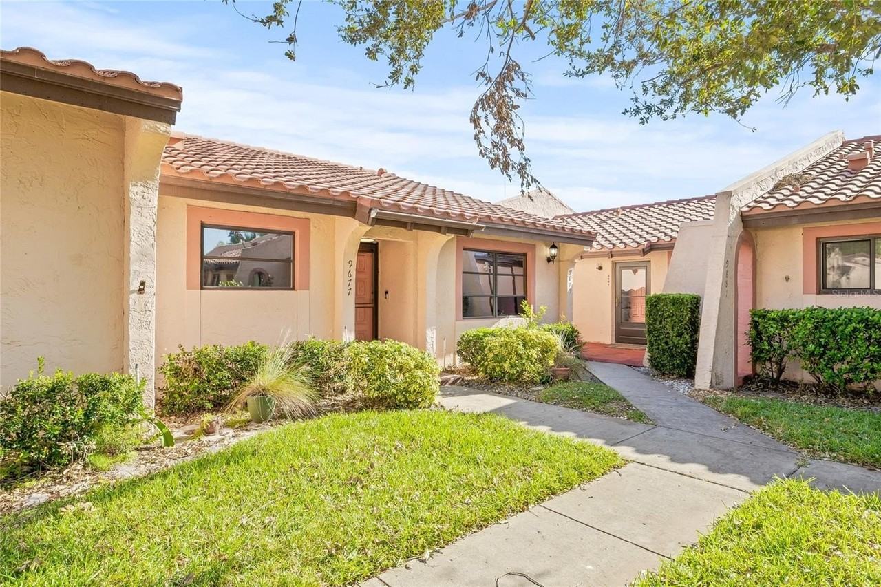 9677 86th Ave - Photo 5 of 36