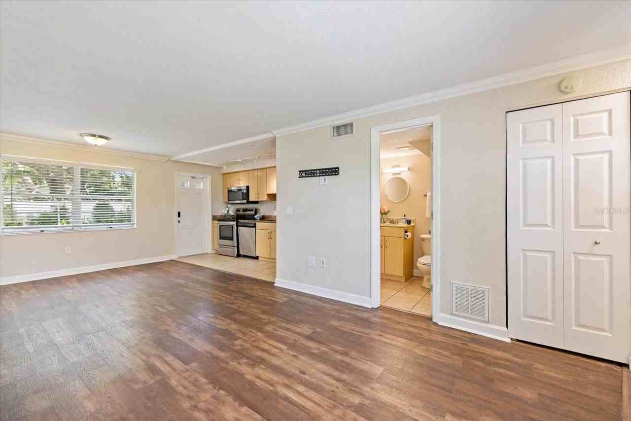 960 Highland St #A6 - Photo 5 of 25